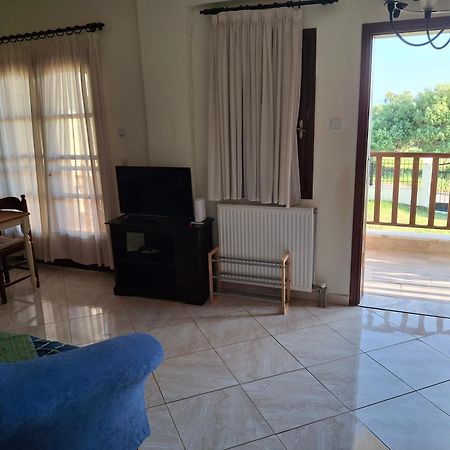 מטהמורפוסי Apartments Giannis מראה חיצוני תמונה