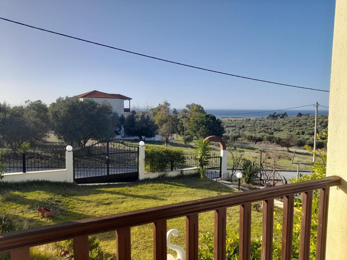 מטהמורפוסי Apartments Giannis מראה חיצוני תמונה